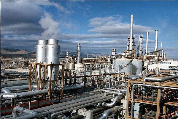 ایران در فراوری ارزان بنزین و محصولات پتروشیمی کشور پیشرو می گردد